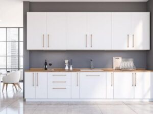 TWG weiße Küchenzeile mit Hochschränken